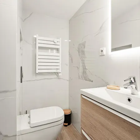 10 Rue De La Rampe * Канны