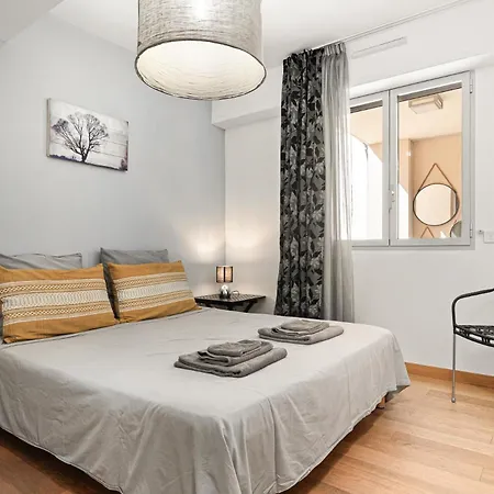 Апартаменты 10 Rue De La Rampe Канны