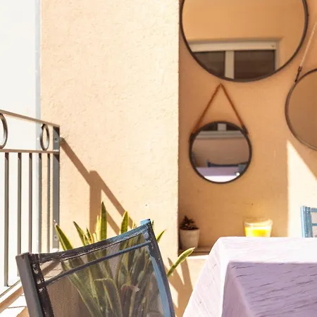 10 Rue De La Rampe Канны