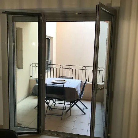 10 Rue De La Rampe Apartment *