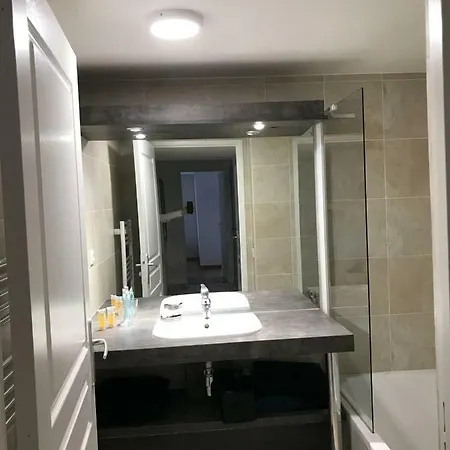 10 Rue De La Rampe Cannes